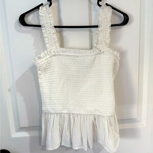 Sm white stretchy tank flowy bottom